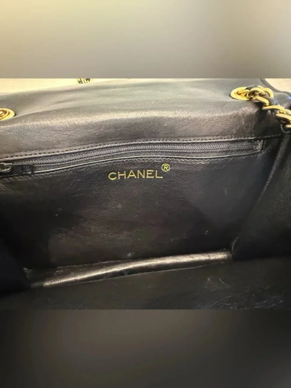 CHANEL vintage quilted
